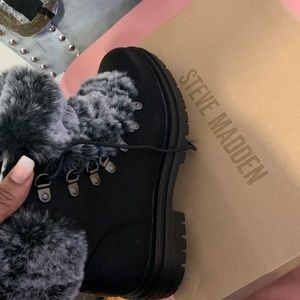 Steve Madden boots size 9 40$